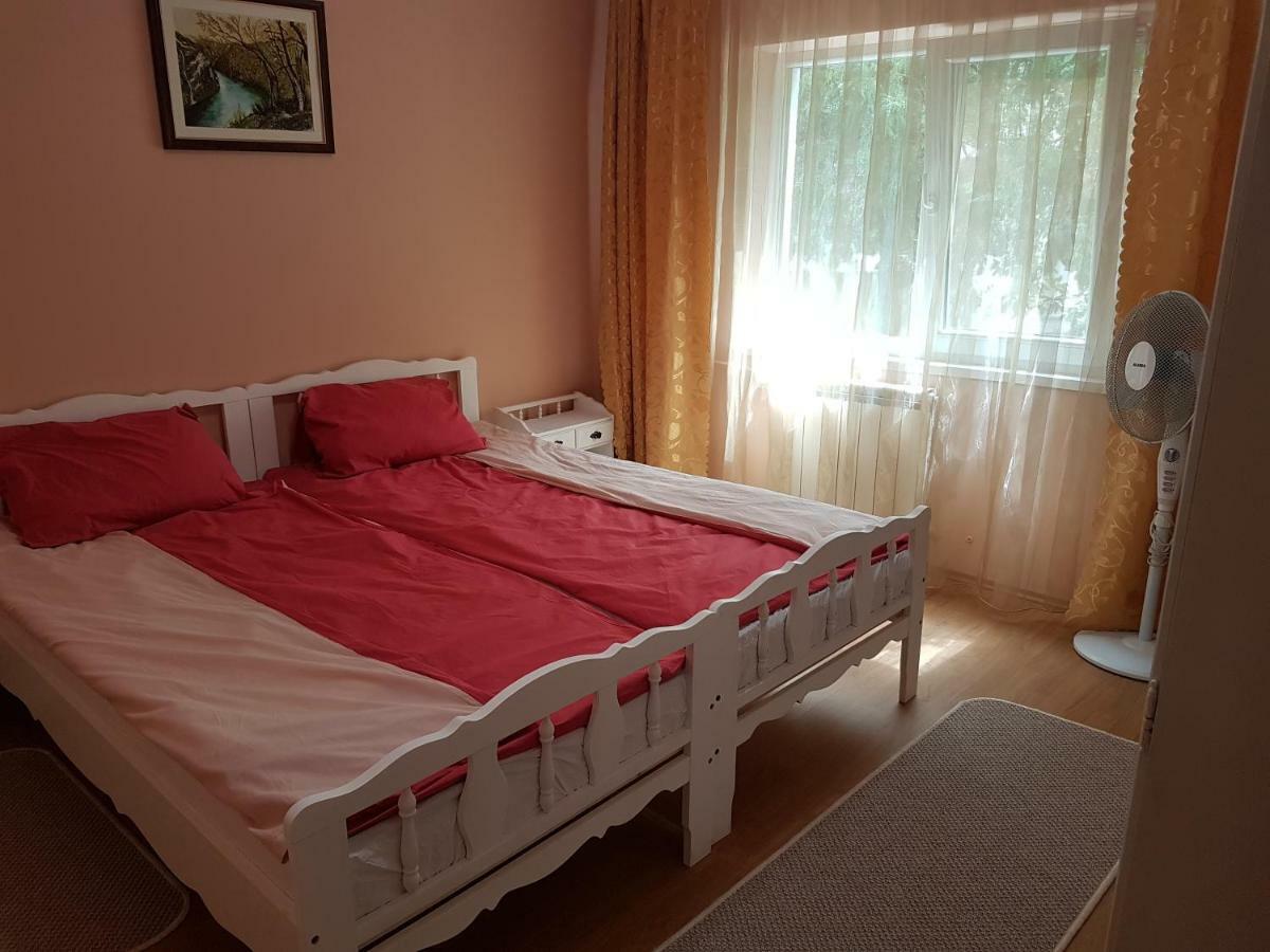 Apartament Aura Lejlighed Oradea Eksteriør billede