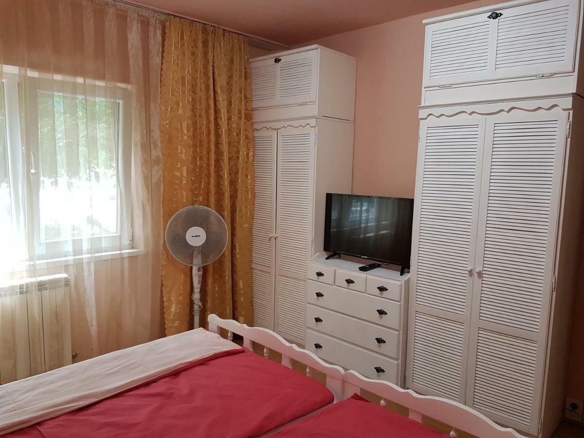Apartament Aura Lejlighed Oradea Eksteriør billede